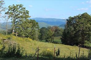 Cypress Ridge 4 Bedroom Home by RedAwning