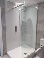 Lil's Bar and Bistro