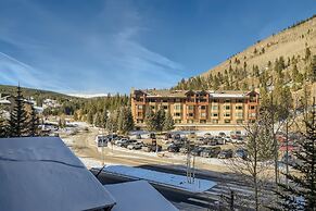 Passage Point 326 1 Bedroom Condo by RedAwning