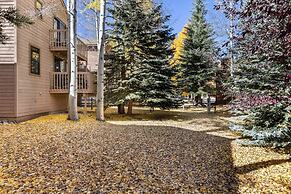 Mountainside 523 3 Bedroom Home by RedAwning