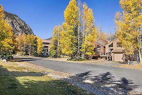 Mountainside 523 3 Bedroom Home by RedAwning