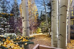 Mountainside 523 3 Bedroom Home by RedAwning