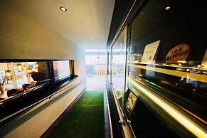 Parks 73 The TownHouse Hotel