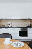 Parks 73 The TownHouse Hotel