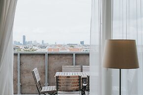 Parks 73 The TownHouse Hotel