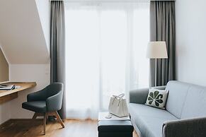 Parks 73 The TownHouse Hotel