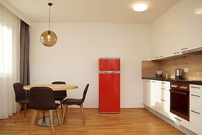 Parks 73 The TownHouse Hotel