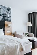 Parks 73 The TownHouse Hotel