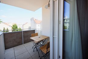 Parks 73 The TownHouse Hotel