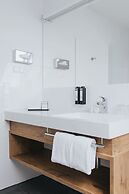 Parks 73 The TownHouse Hotel