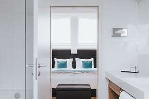 Parks 73 The TownHouse Hotel