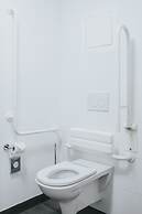 Parks 73 The TownHouse Hotel