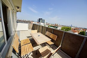 Parks 73 The TownHouse Hotel