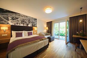 Parks 73 The TownHouse Hotel