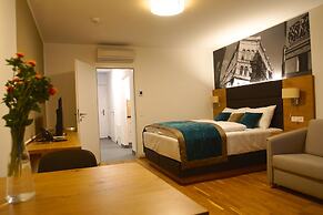 Parks 73 The TownHouse Hotel