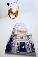 Parks 73 The TownHouse Hotel