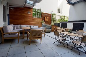 Parks 73 The TownHouse Hotel