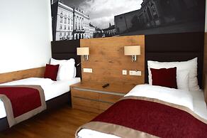 Parks 73 The TownHouse Hotel