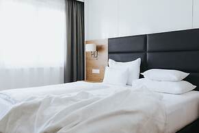 Parks 73 The TownHouse Hotel