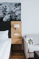 Parks 73 The TownHouse Hotel