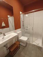 Uma Suites Parada del Marqués