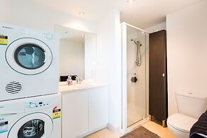 ALLINDA, 1BDR Melbourne Apartment