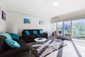 AMAL, 1BDR North Melbourne Apartment