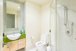 EMILY, Carlton Studio Apartment