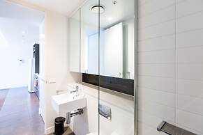 ERICA, 2BDR South Yarra Apartment