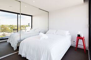 ERICA, 2BDR South Yarra Apartment