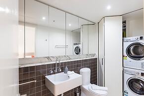 EVAN, 1BDR Southbank Apartment