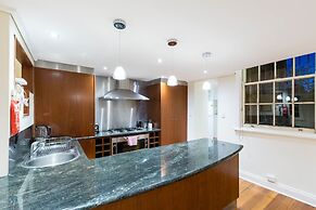 HELENA, 2BDR Fitzroy House