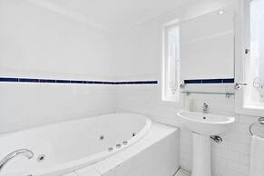 HELENA, 2BDR Fitzroy House