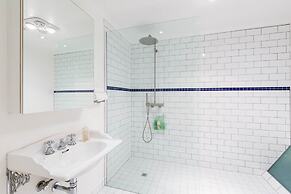 HELENA, 2BDR Fitzroy House