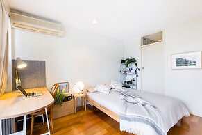 ISAAC, 1BDR South Melbourne Apartment