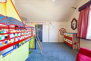 KELLY, 3BDR Northcote House