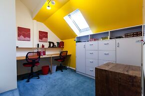 KELLY, 3BDR Northcote House