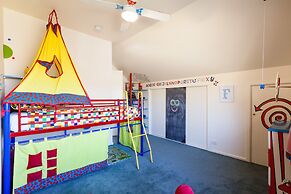 KELLY, 3BDR Northcote House