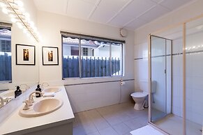 KELLY, 3BDR Northcote House