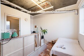 LUCINDA, Carlton Studio Apartment