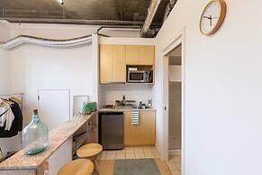 LUCINDA, Carlton Studio Apartment