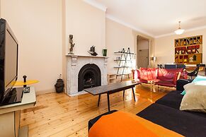 MADELINE, 1BDR Fitzroy Apartment