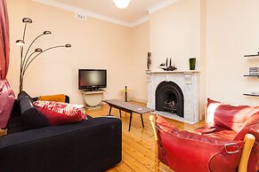 MADELINE, 1BDR Fitzroy Apartment