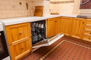 MADELINE, 1BDR Fitzroy Apartment