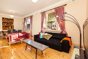 MADELINE, 1BDR Fitzroy Apartment