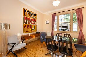 MADELINE, 1BDR Fitzroy Apartment