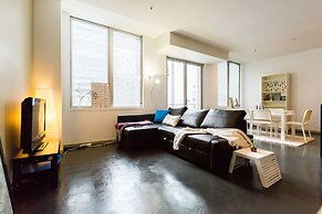 MEGAN, 2BDR Melbourne Apartment