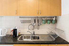 NAOMI, 2BDR South Melbourne Apartment