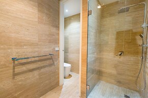 RENEE, 4BDR North Melbourne House