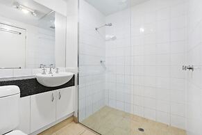 SIENNA, 1BDR South Melbourne Apartment